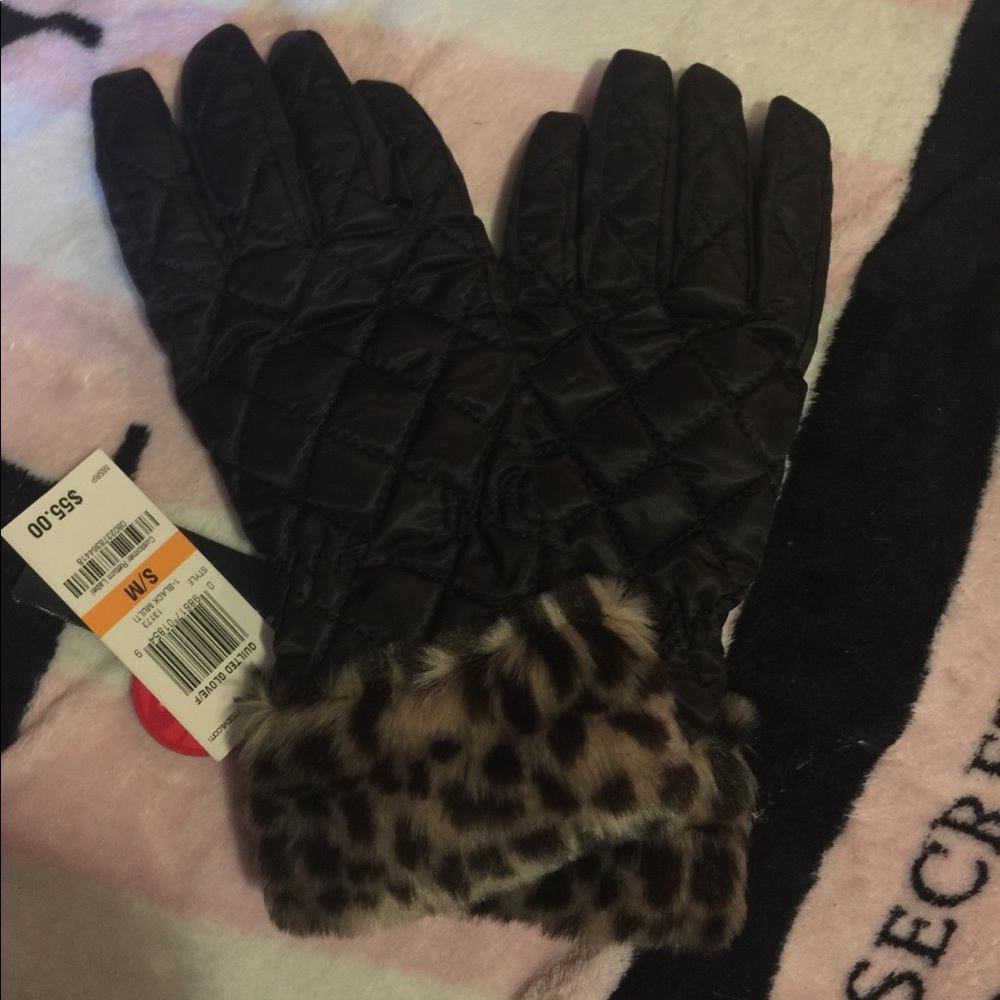 ❌❌❌SOLD❌❌❌Womans gloves